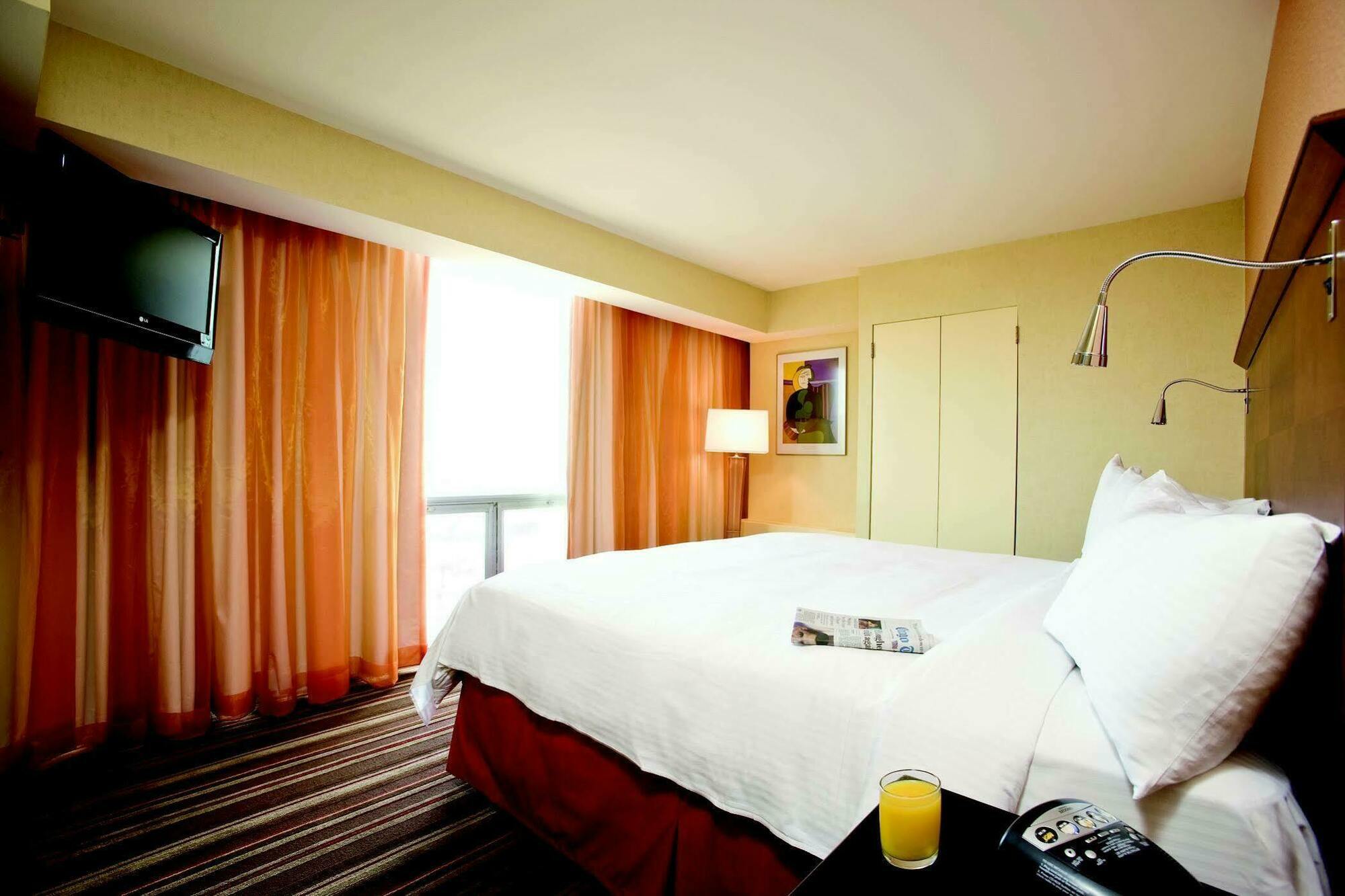 Le Meridien Essex Chicago Bagian luar foto